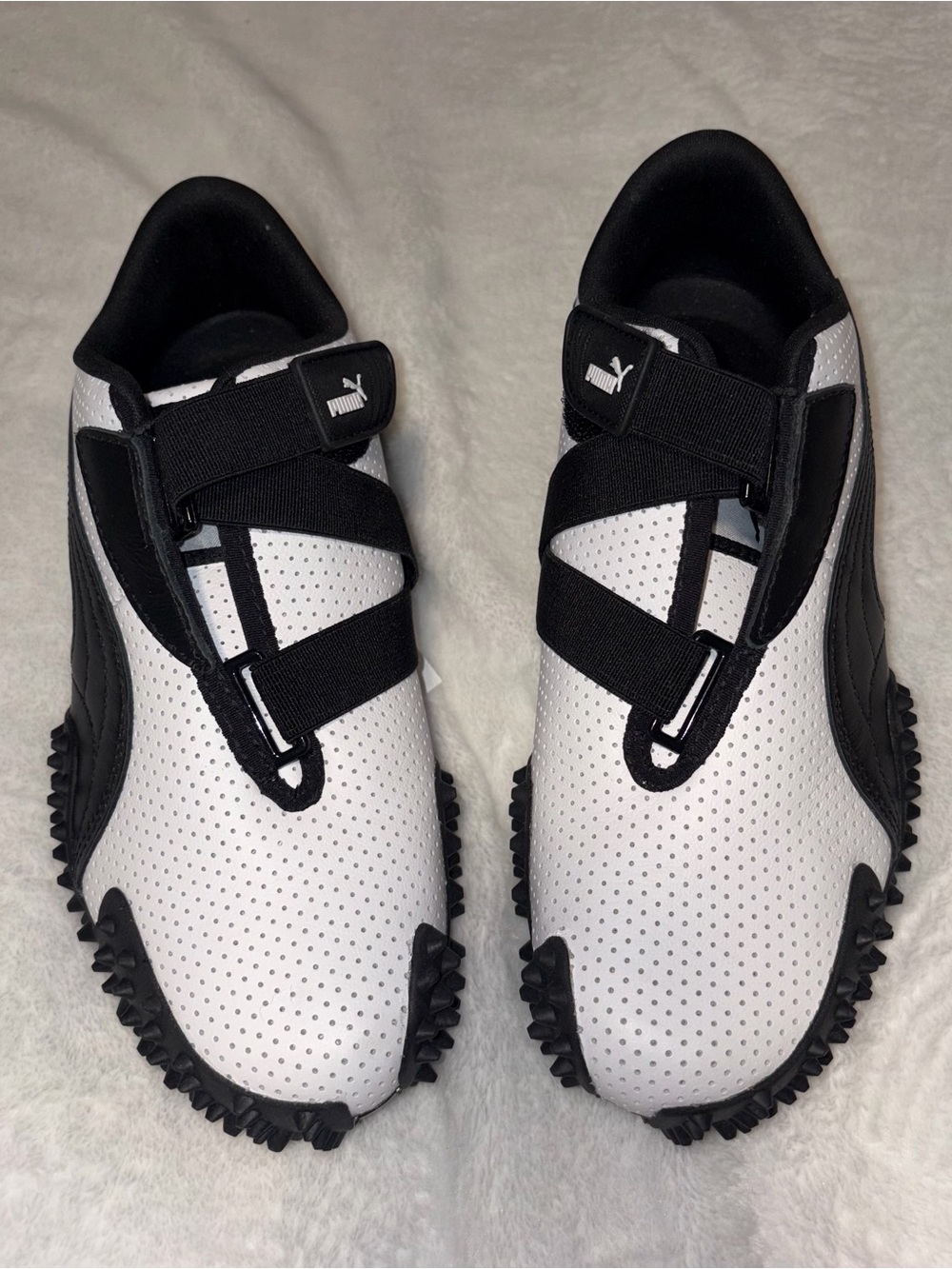 PUMA NWT Womens 7.5 Sneakers Mostro Perf Leather Hook & Loop Sports White Black